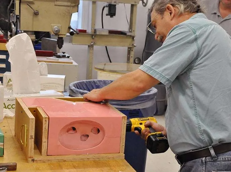 Remove Mold from Frame Remove Mold from Frame